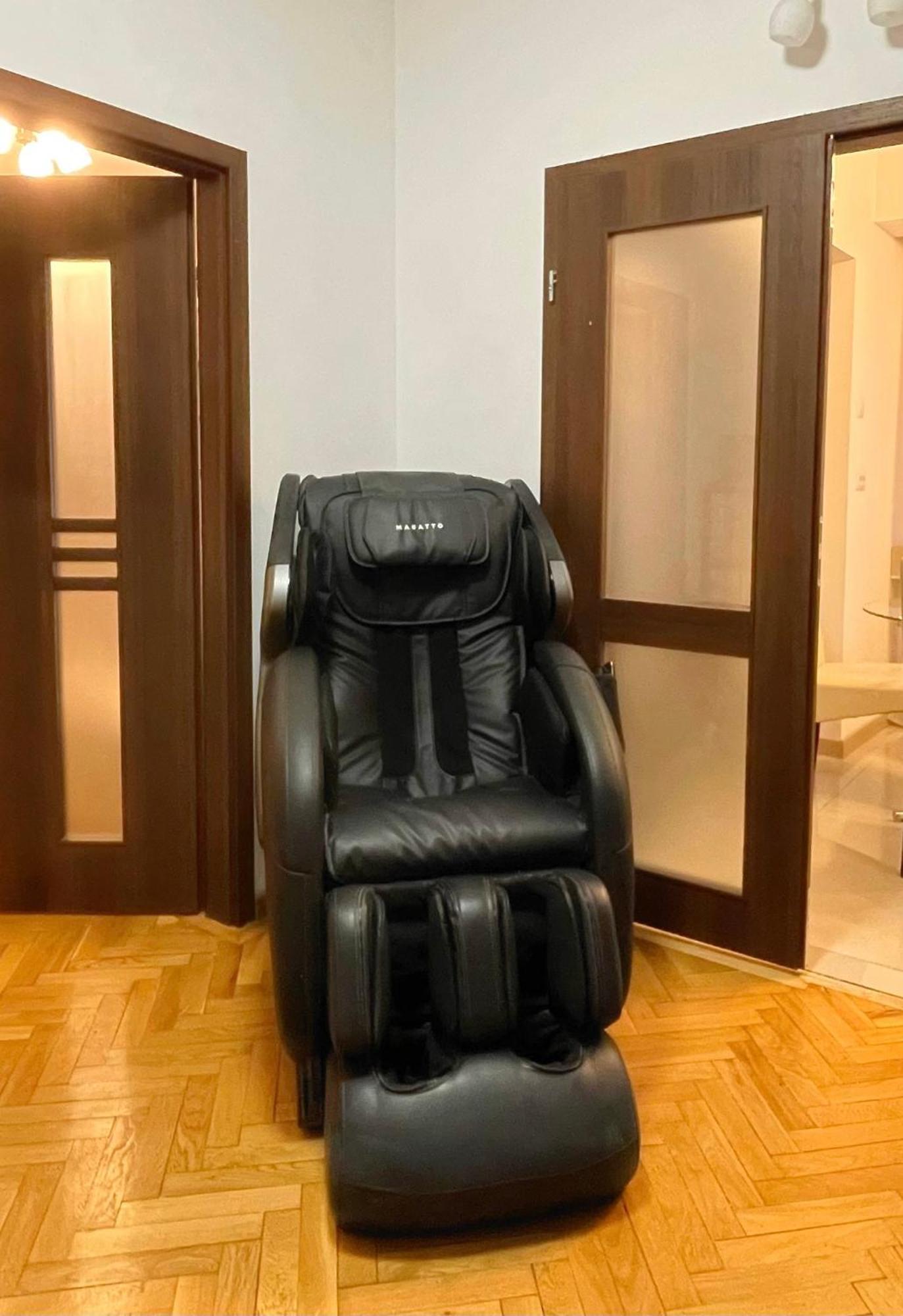 Relax Old Town Apartment Oradea Exterior photo